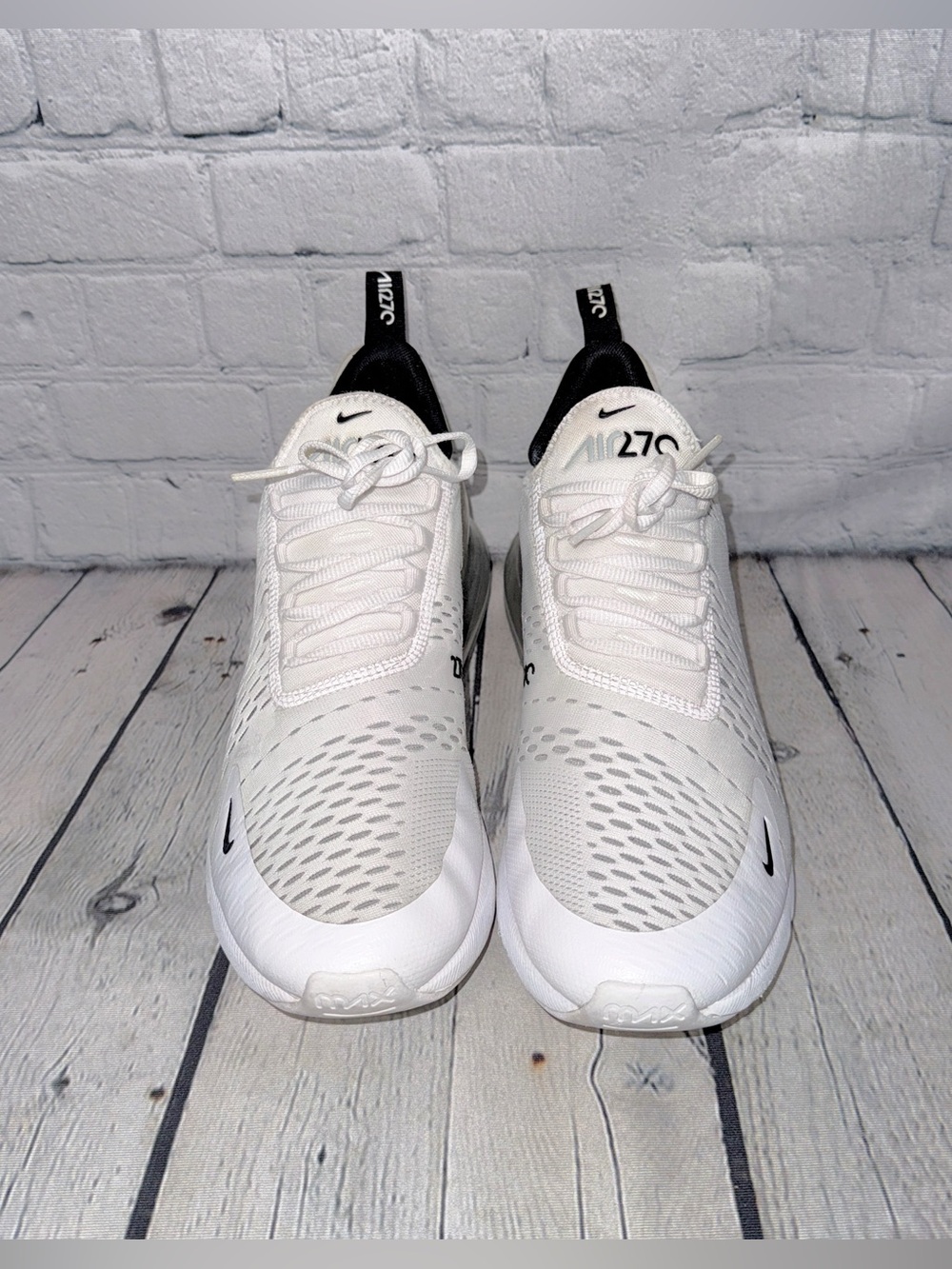 Nike Air Max 270 Sneakers - Picture 5 of 7
